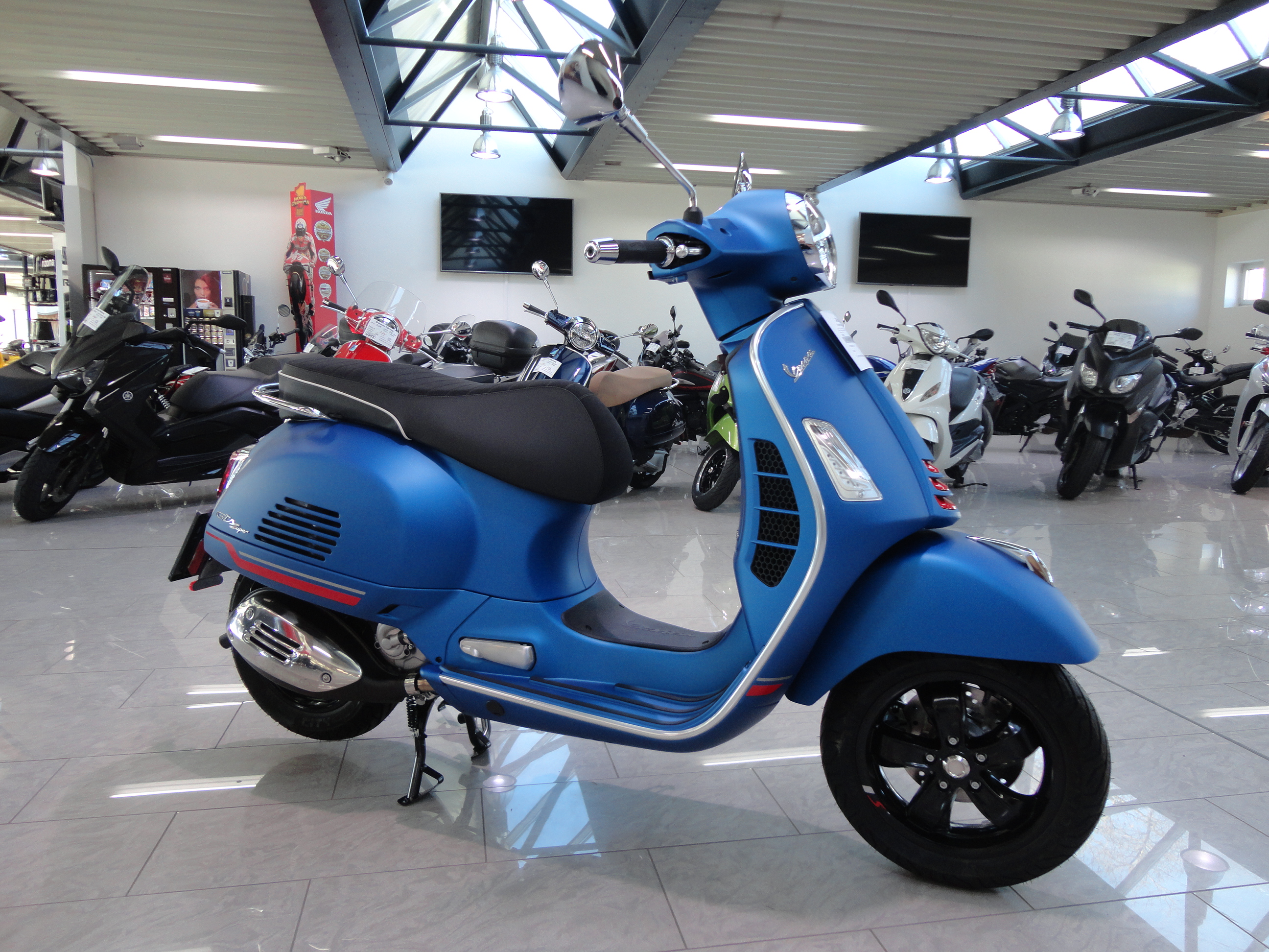 VESPA NEU – Vespa GTS 300 Super Sport Modell 2021