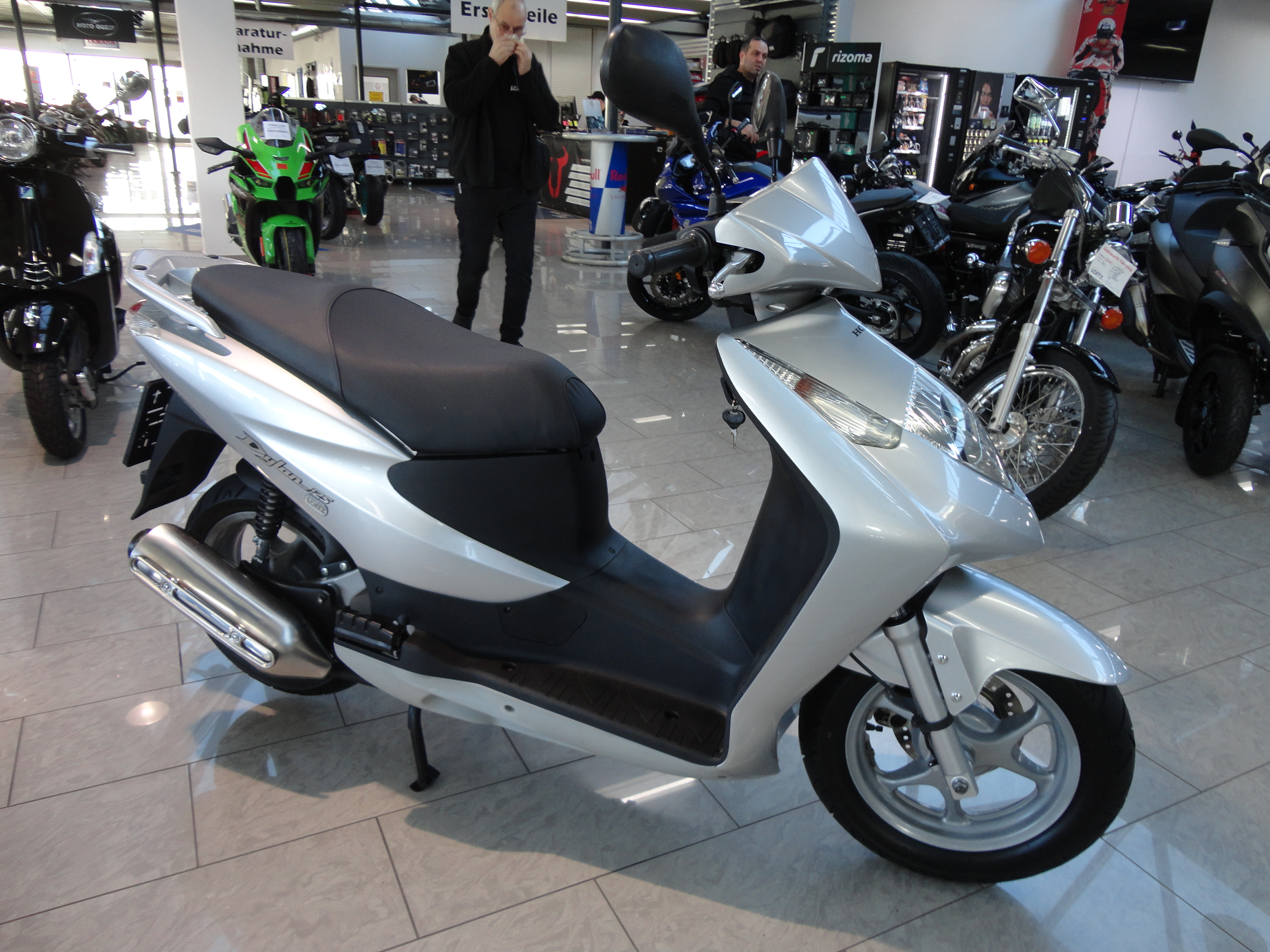 HONDA Dylan 125