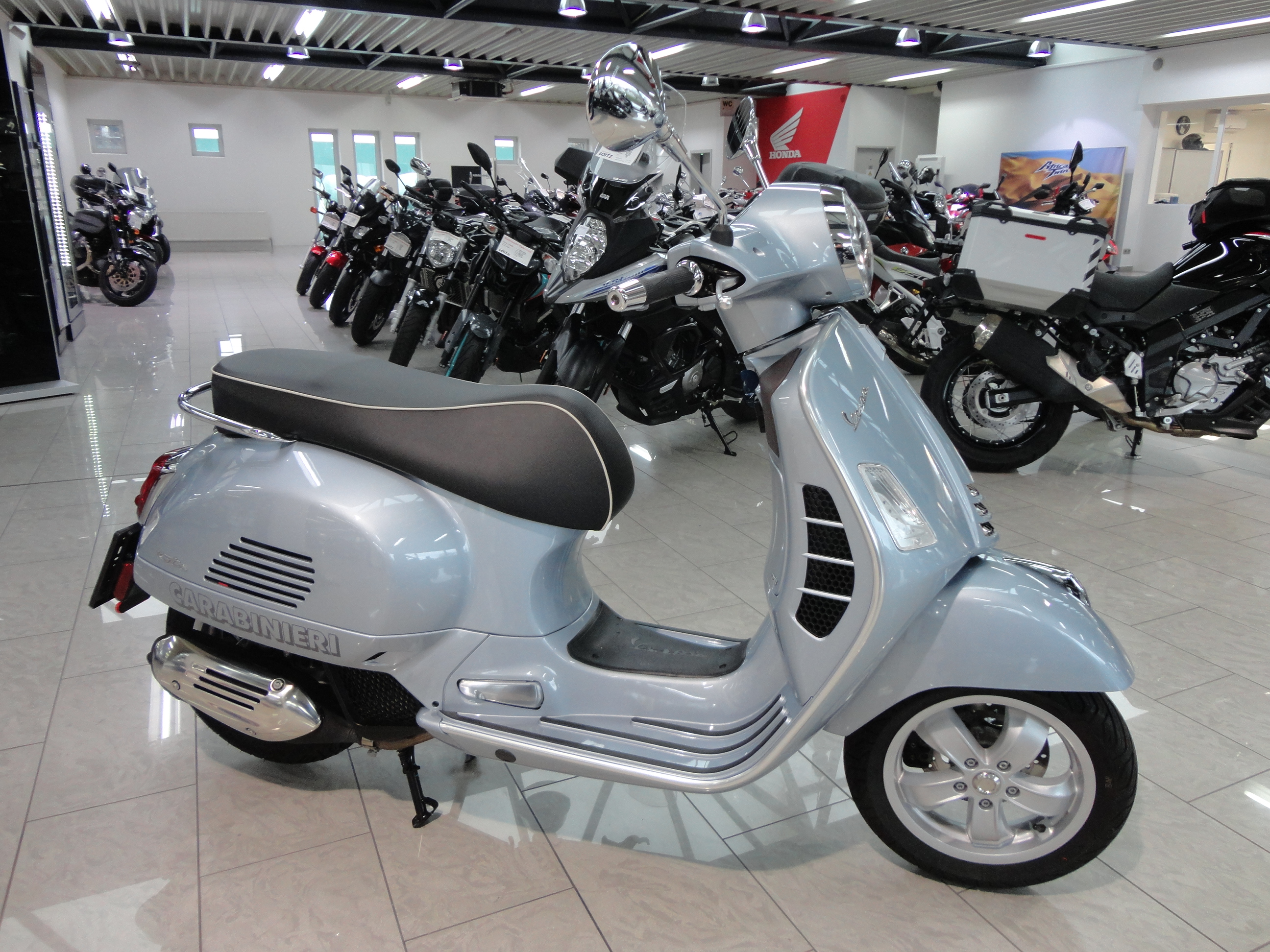 VESPA GTS 125