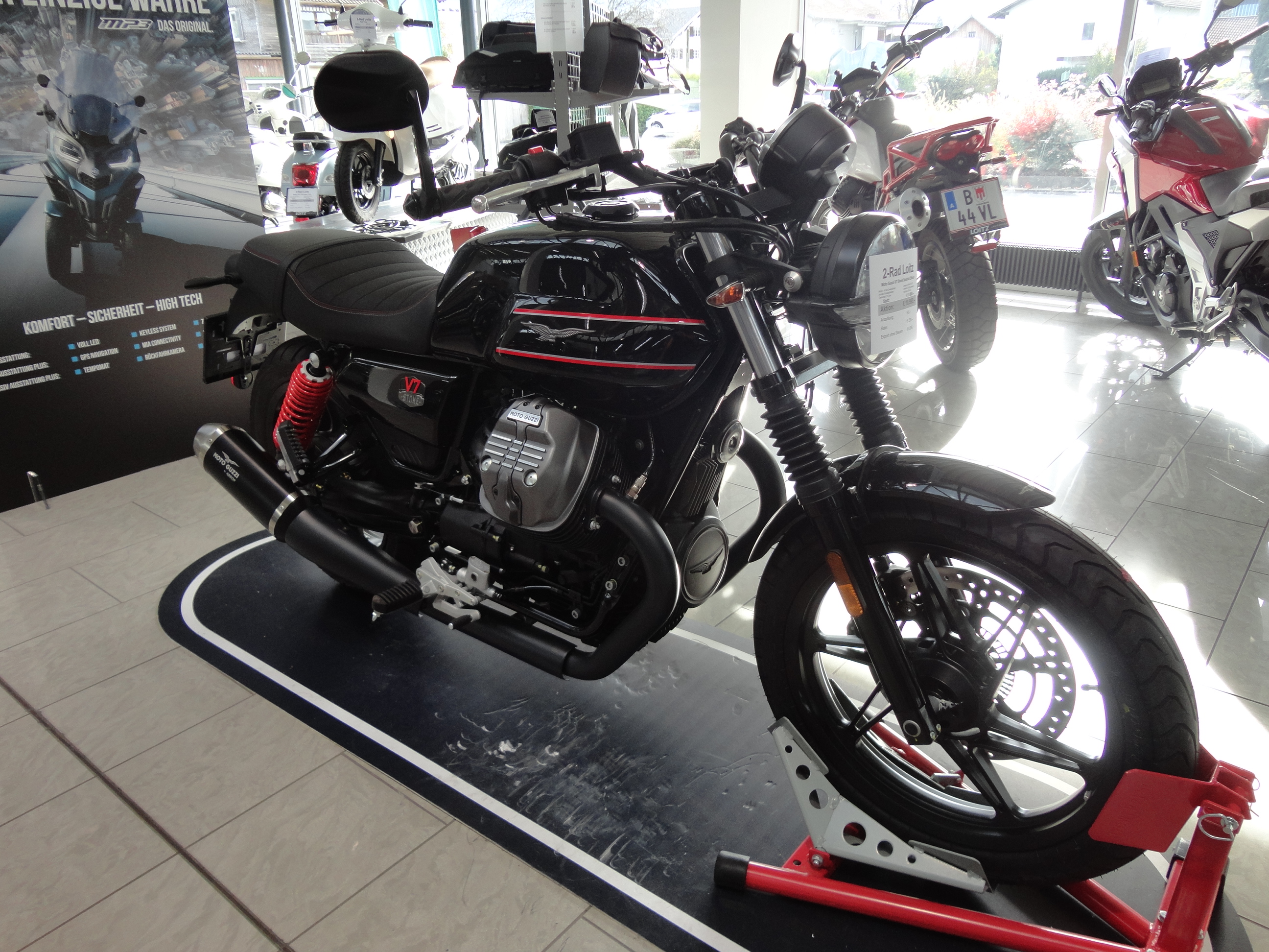 MOTO GUZZI NEU – MOTO GUZZI V7 SPECIAL EDITION Modell 2022