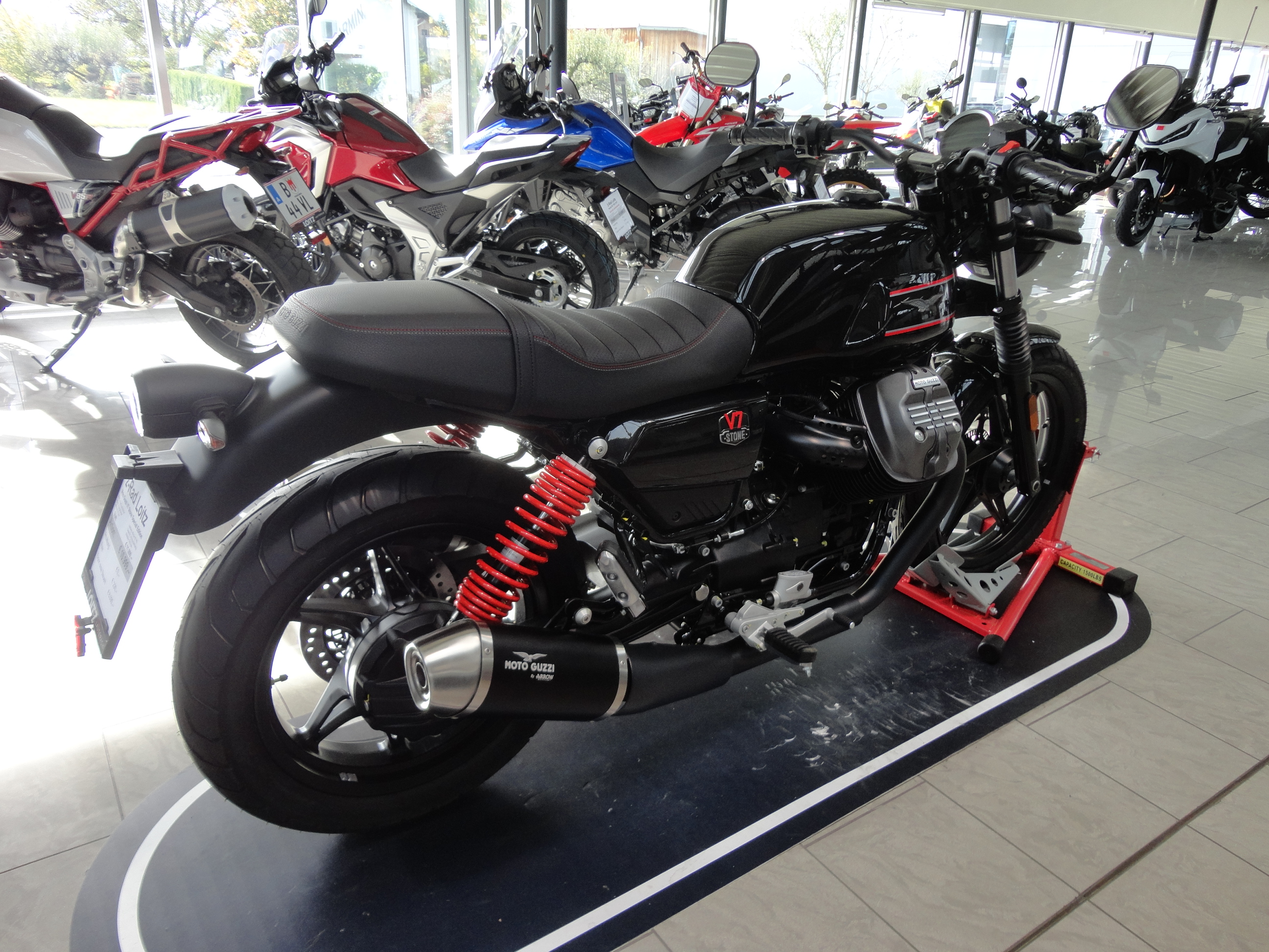 MOTO GUZZI NEU – MOTO GUZZI V7 SPECIAL EDITION Modell 2022