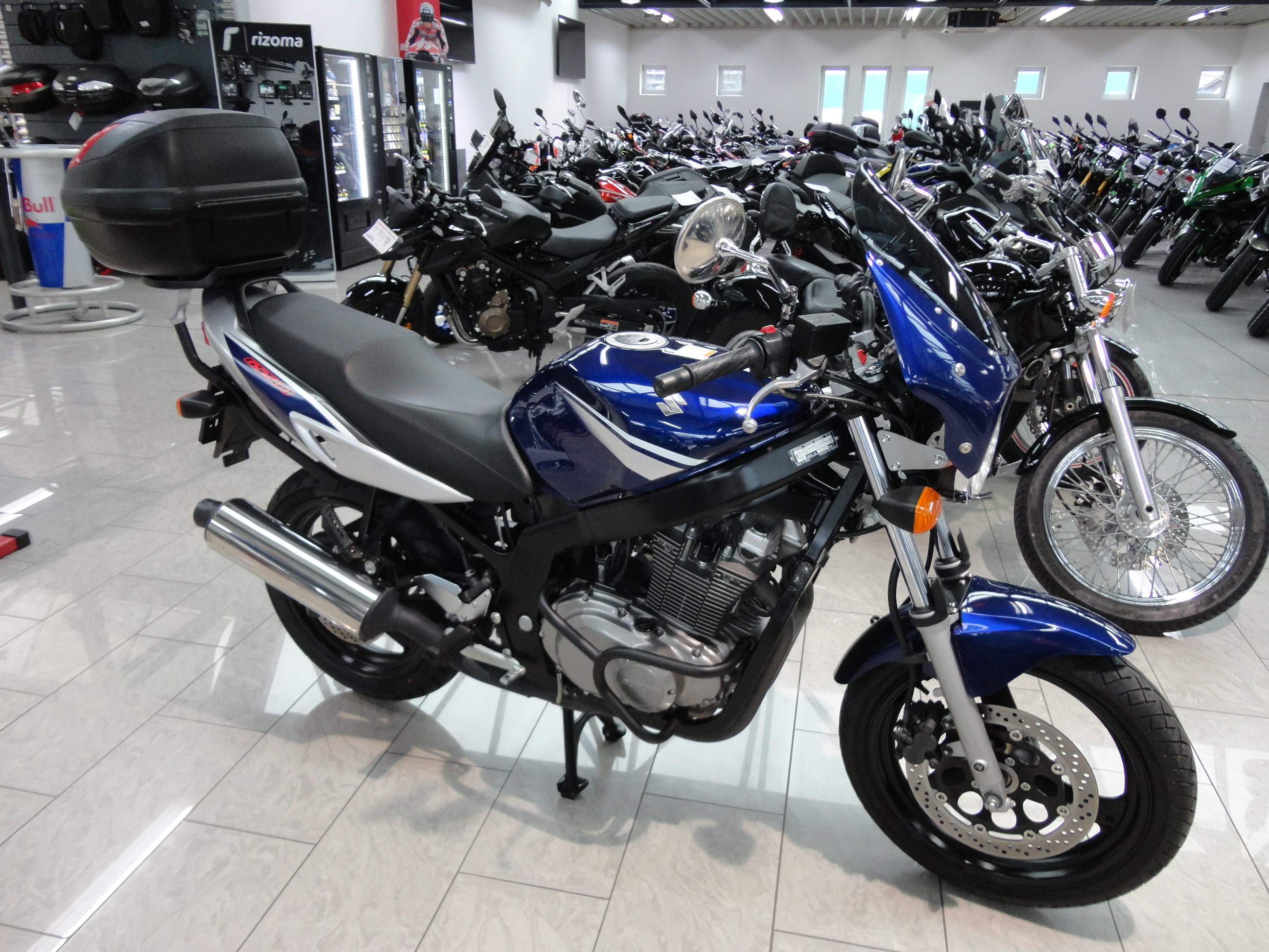 SUZUKI GS 500