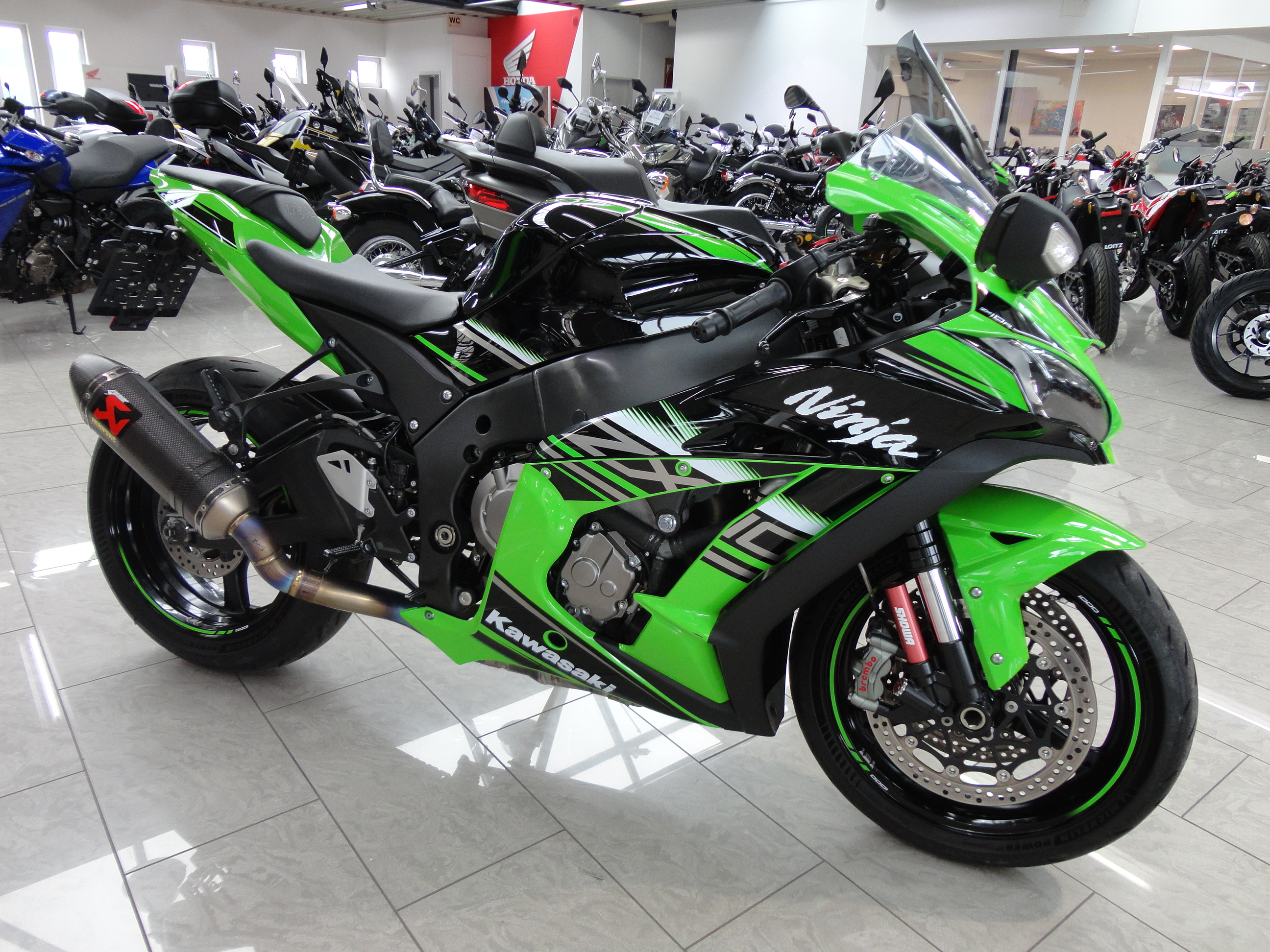 KAWASAKI Ninja ZX-10