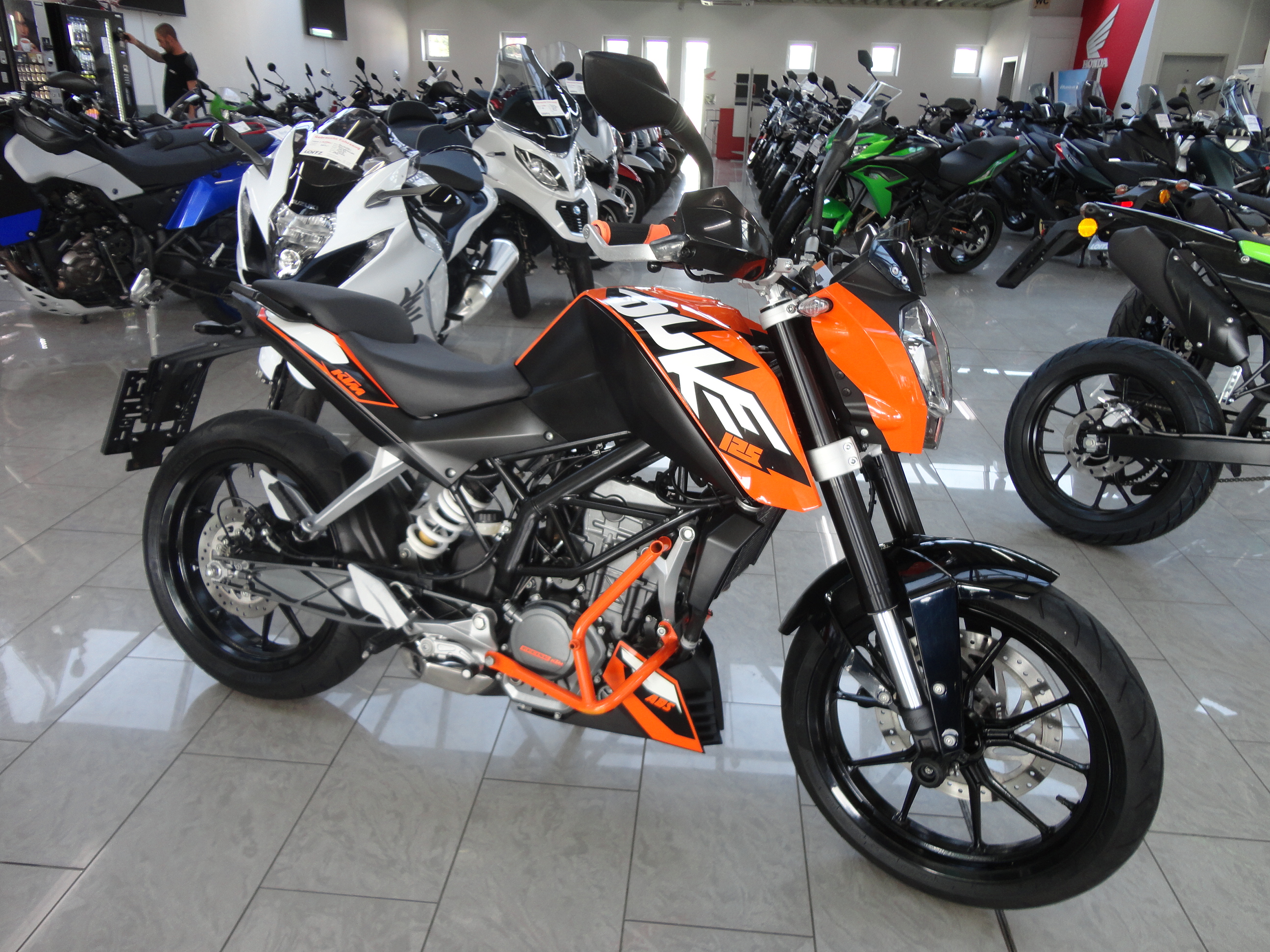 KTM Duke 125