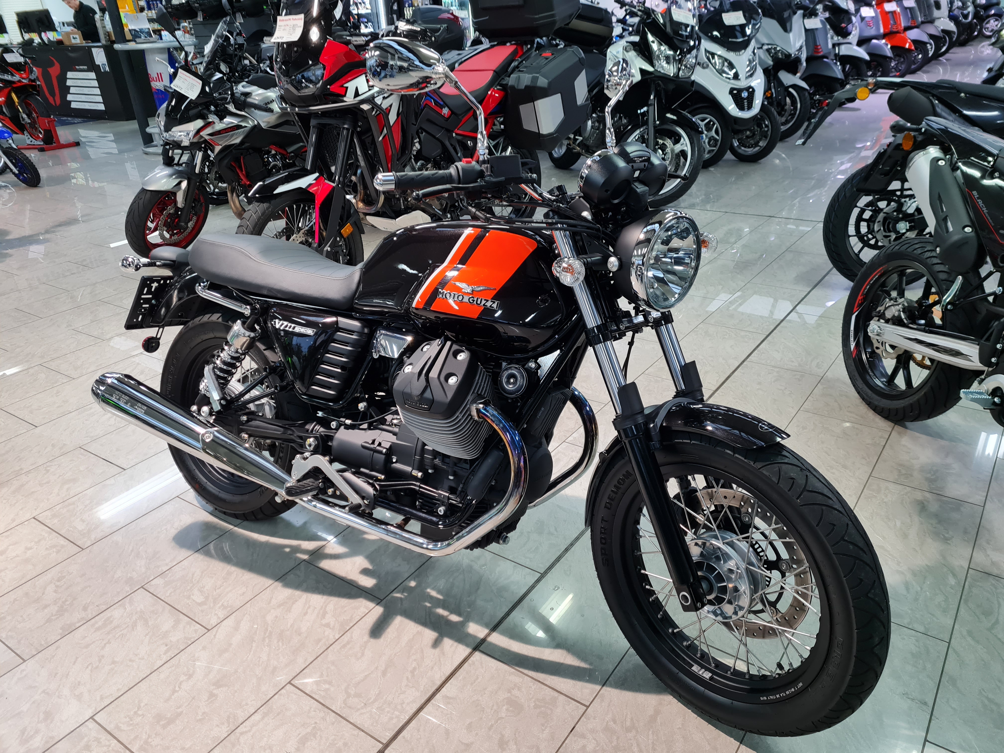 MOTO GUZZI V7 II Special