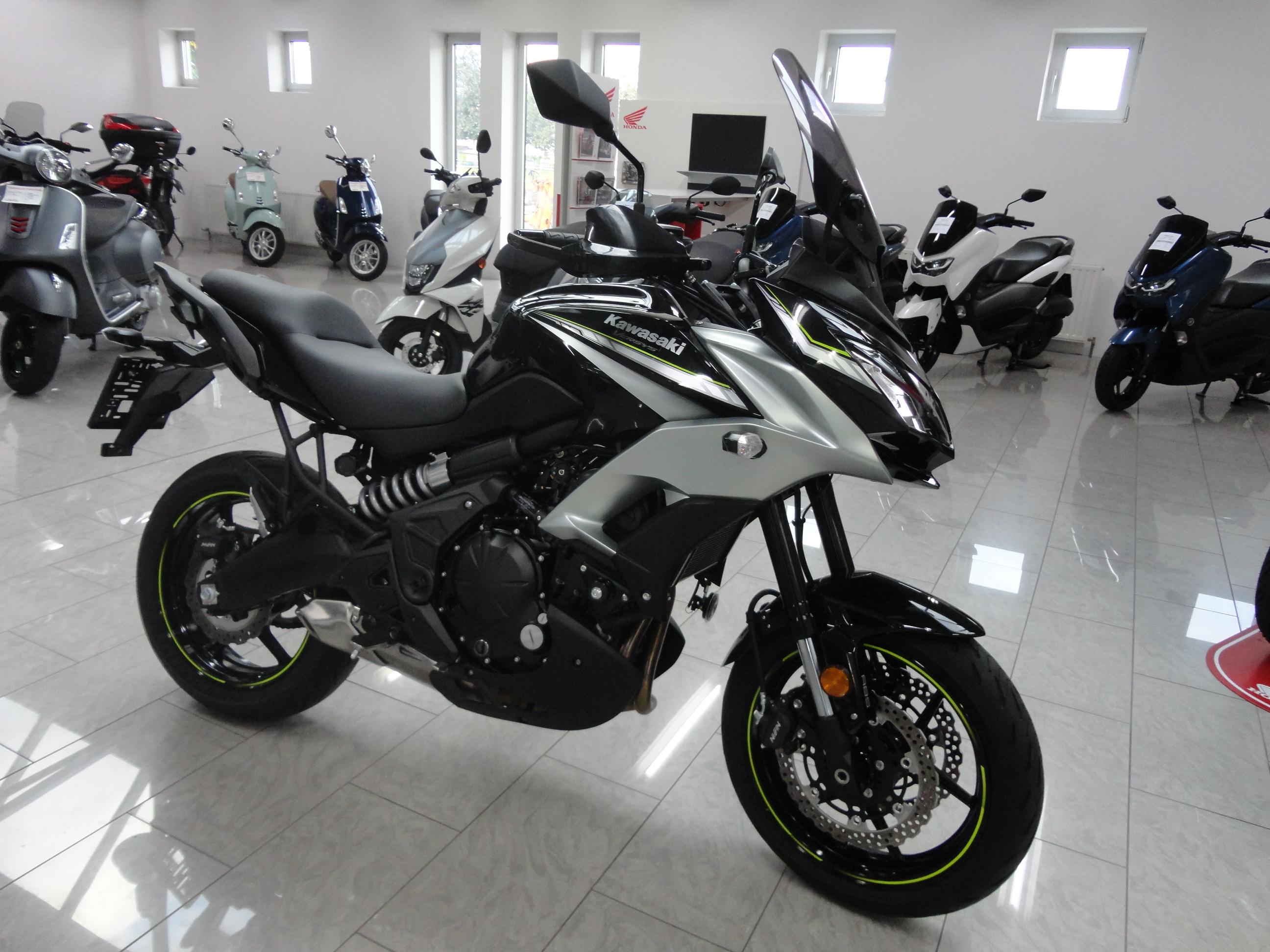 KAWASAKI Versys 650