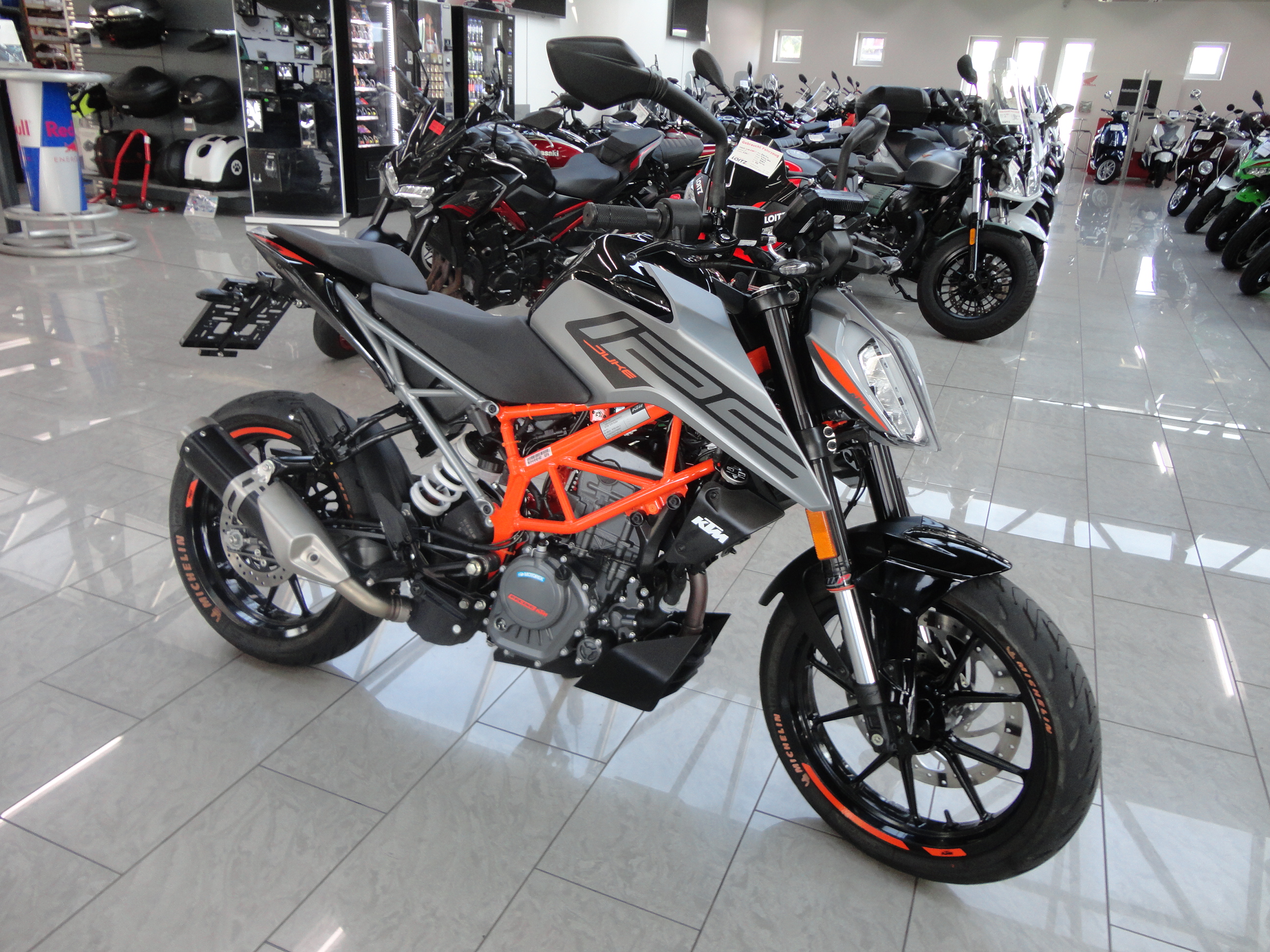 KTM Duke 125