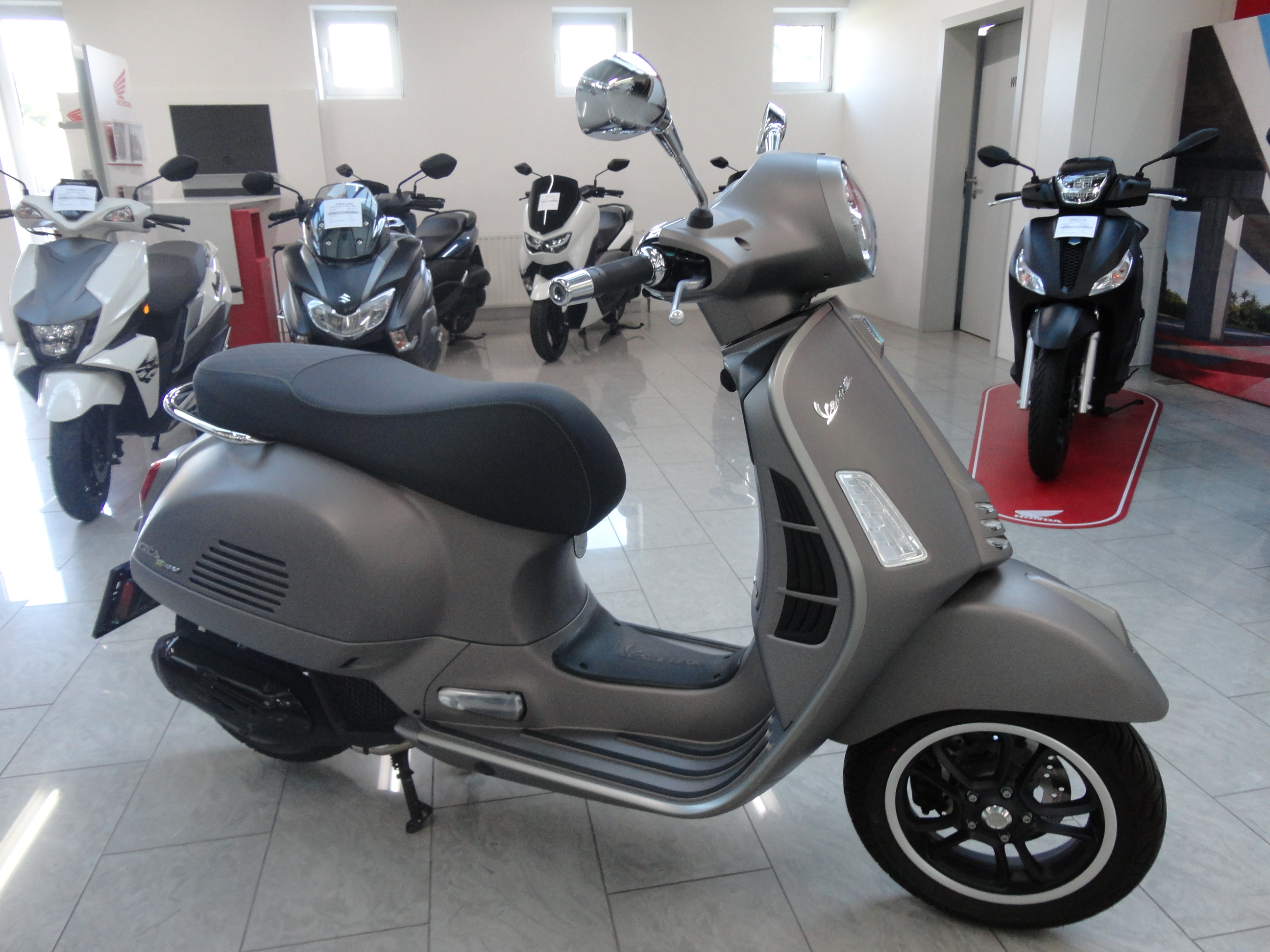 VESPA GTS 125 Super Tech