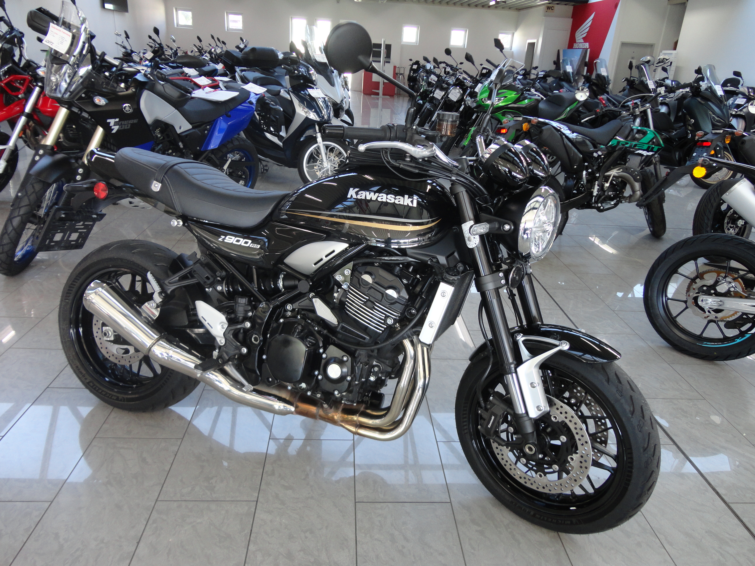 KAWASAKI Z 900 RS