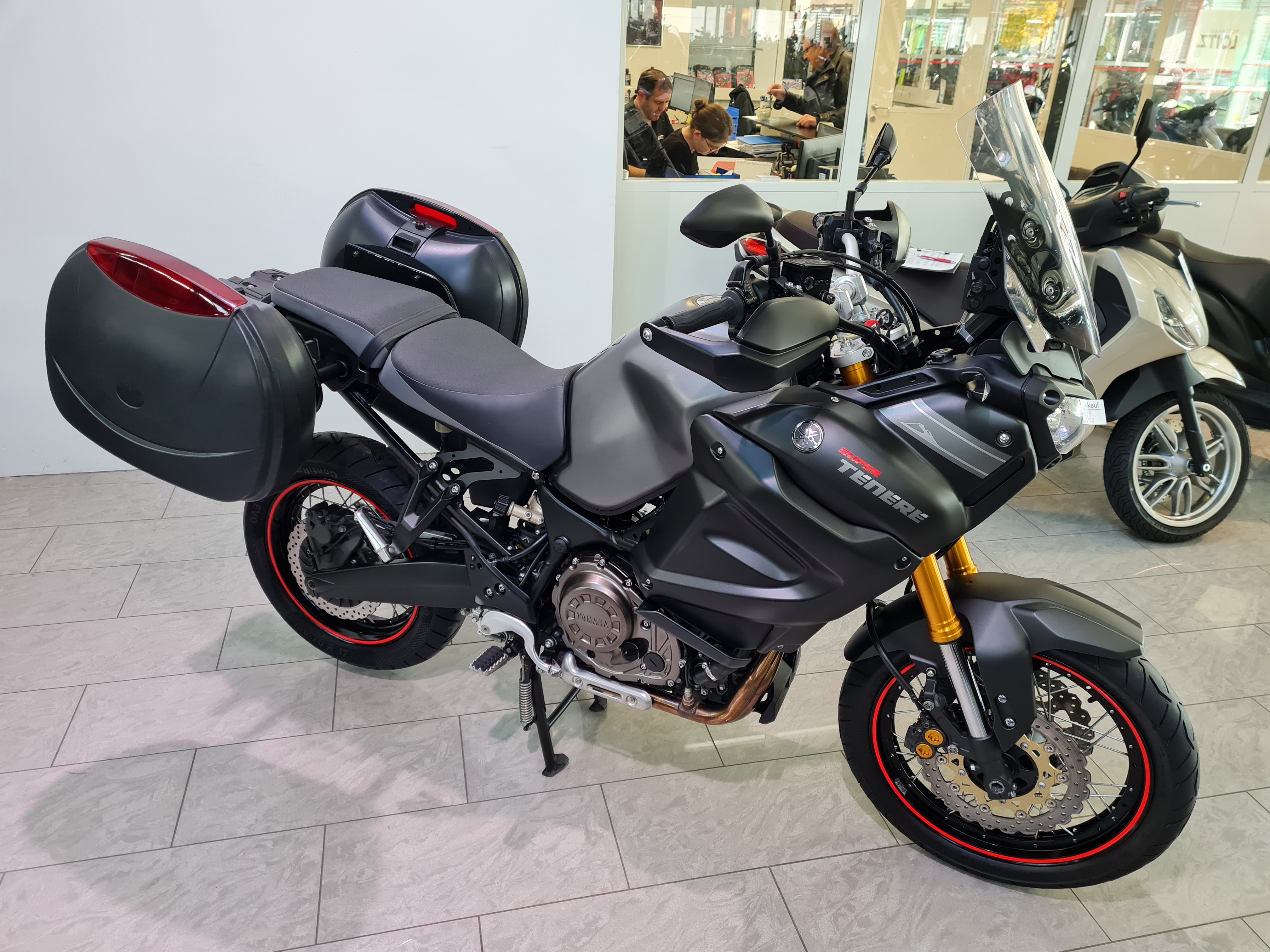YAMAHA Super Tenere 1200
