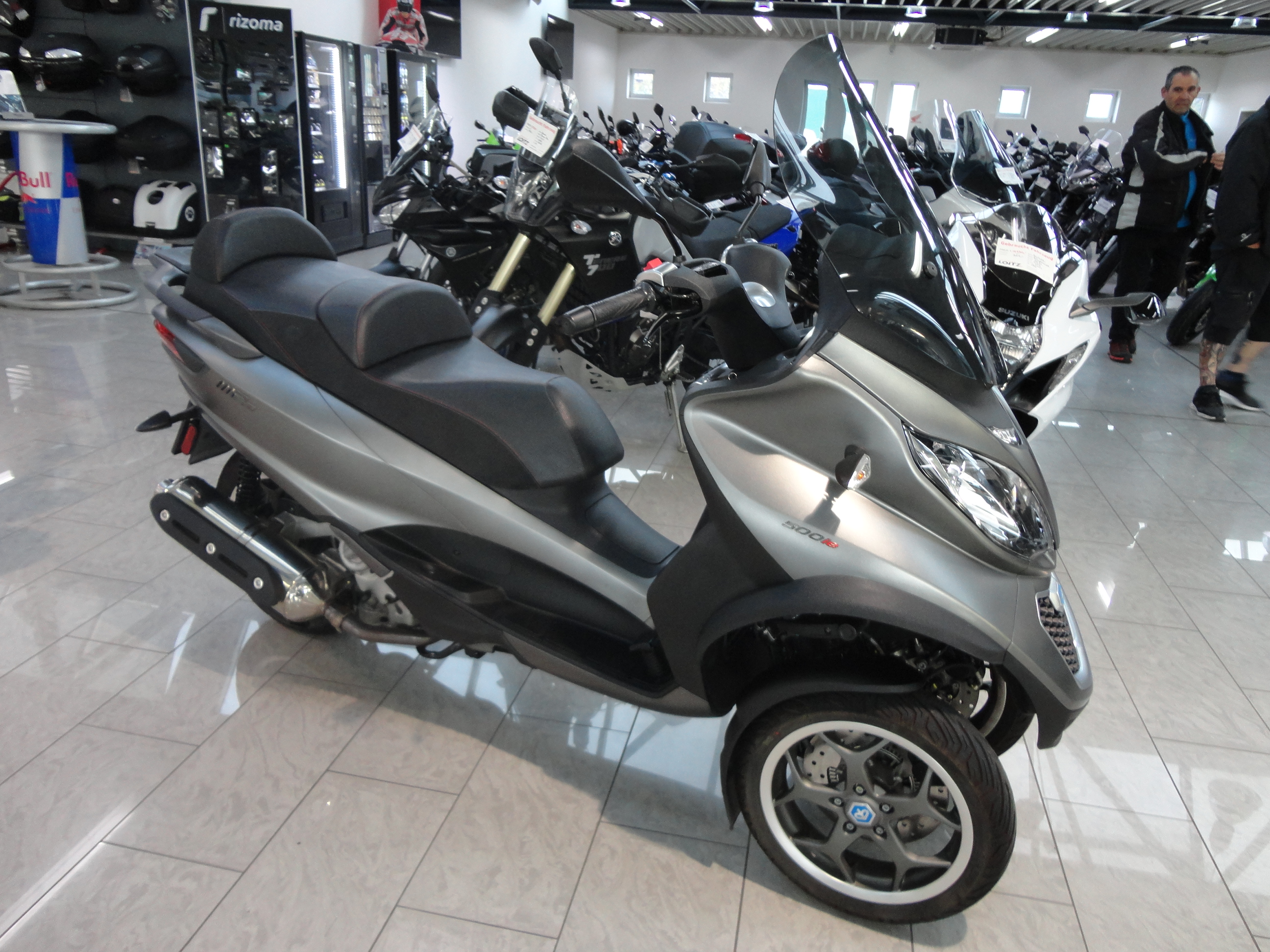 PIAGGIO MP3 500