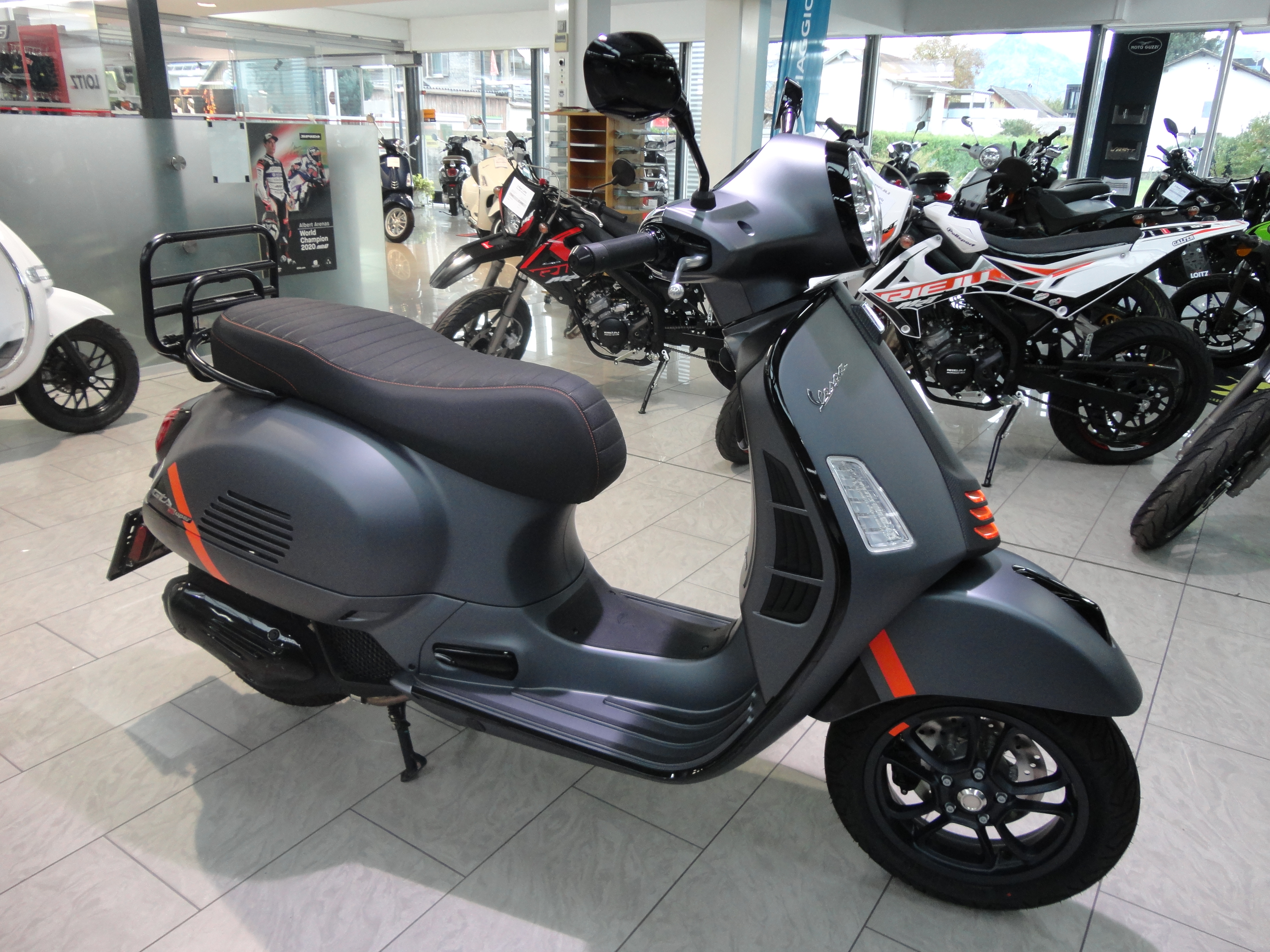 VESPA GTS125 SS