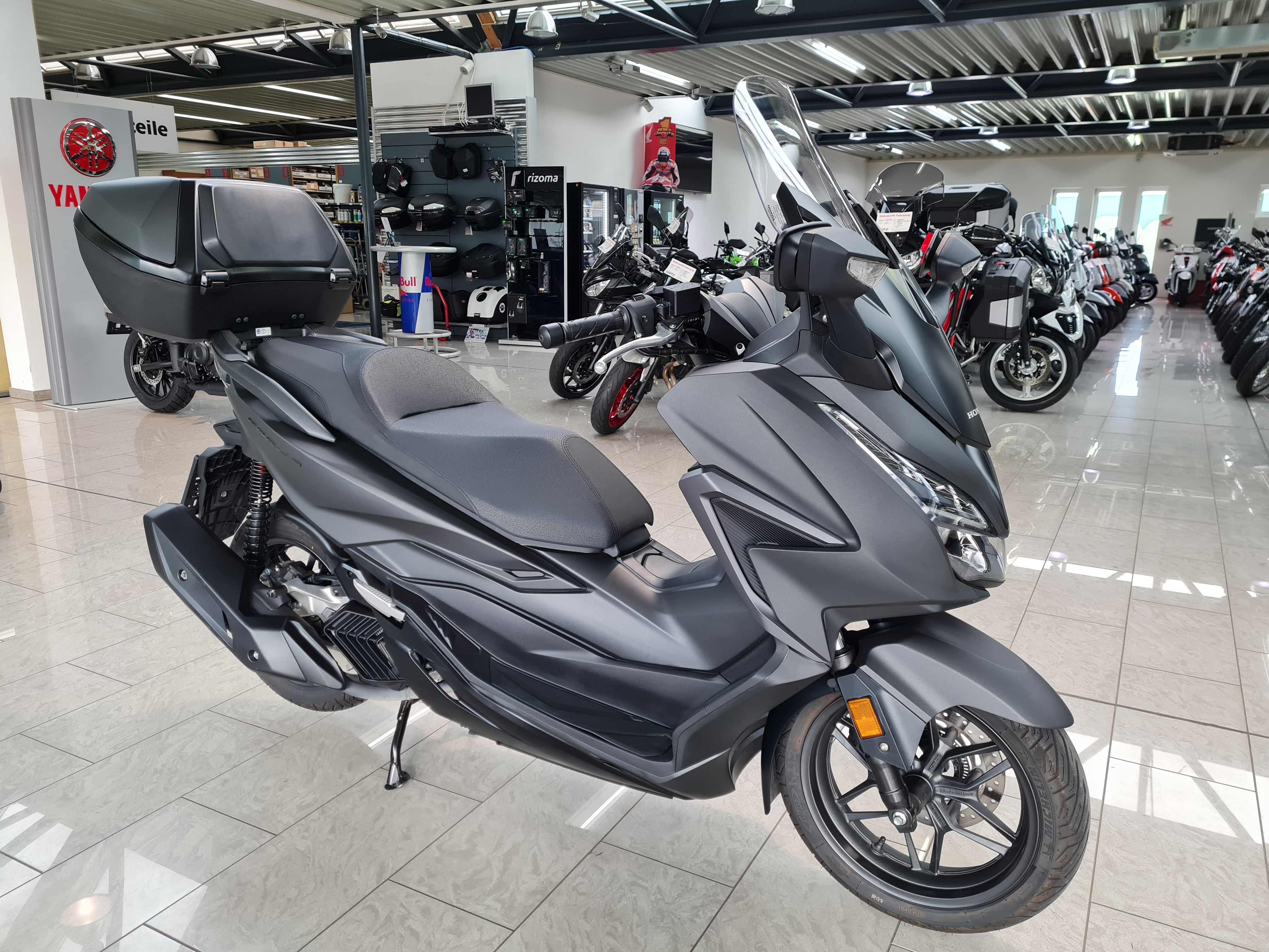 HONDA Forza 125